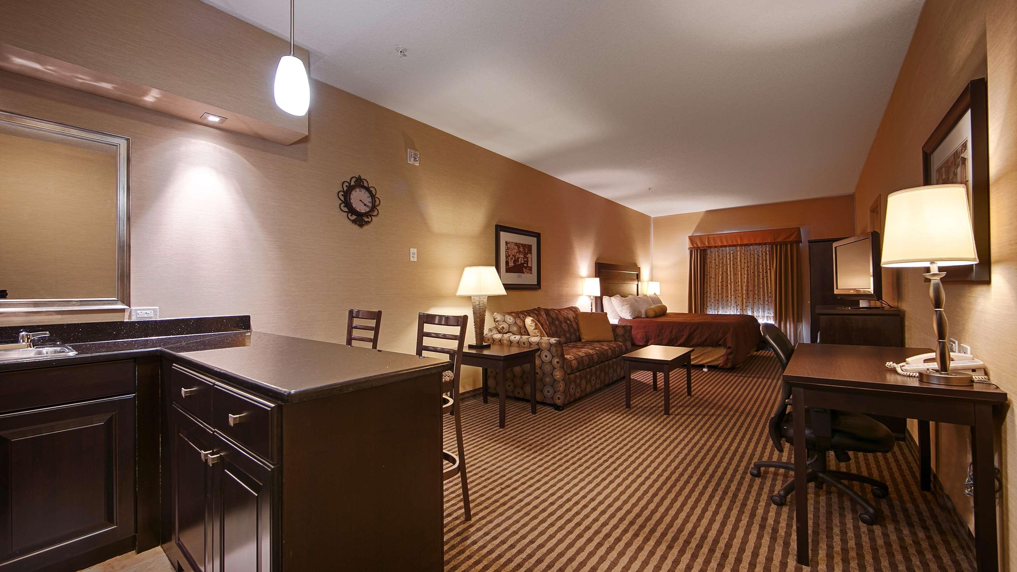 Best Western Sunrise Inn & Suites Stony Plain Εξωτερικό φωτογραφία