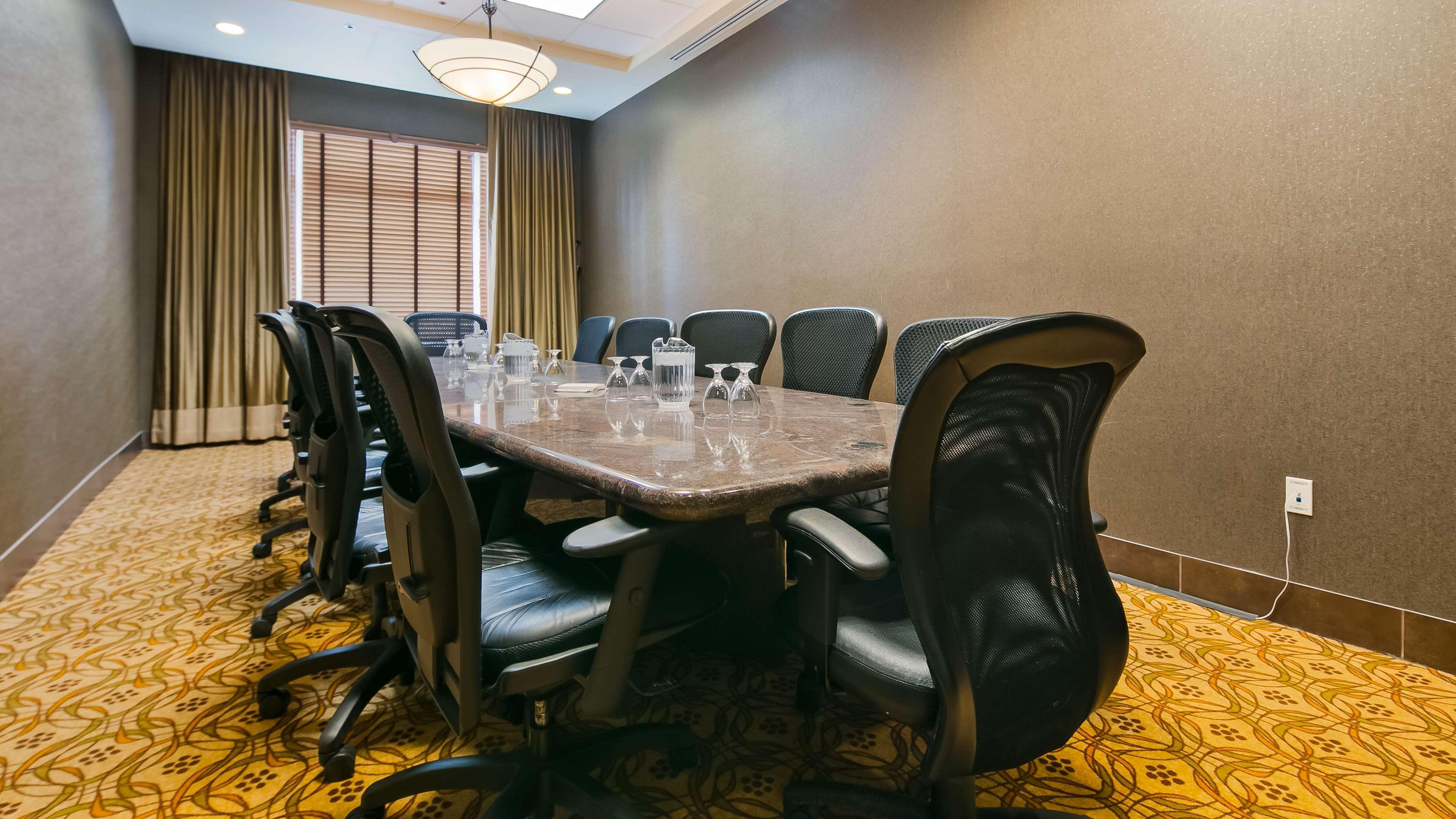 Best Western Sunrise Inn & Suites Stony Plain Εξωτερικό φωτογραφία