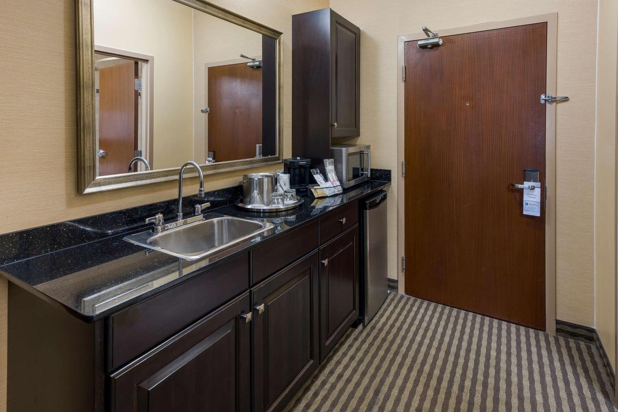 Best Western Sunrise Inn & Suites Stony Plain Εξωτερικό φωτογραφία