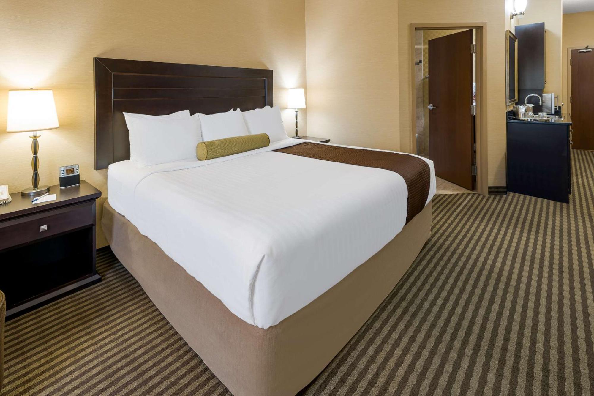 Best Western Sunrise Inn & Suites Stony Plain Εξωτερικό φωτογραφία